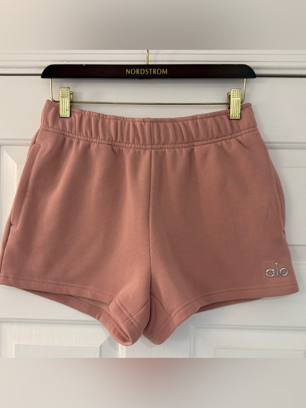 ALO Yoga Accolade Shorts Vintage Pink XXS